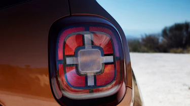 Dacia Duster - rear light