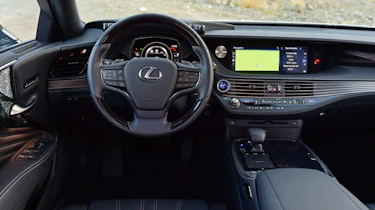 Lexus LS 500h 2018 review - interior