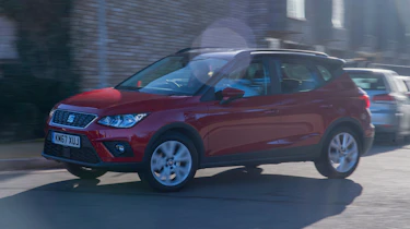 SEAT Arona FR - front