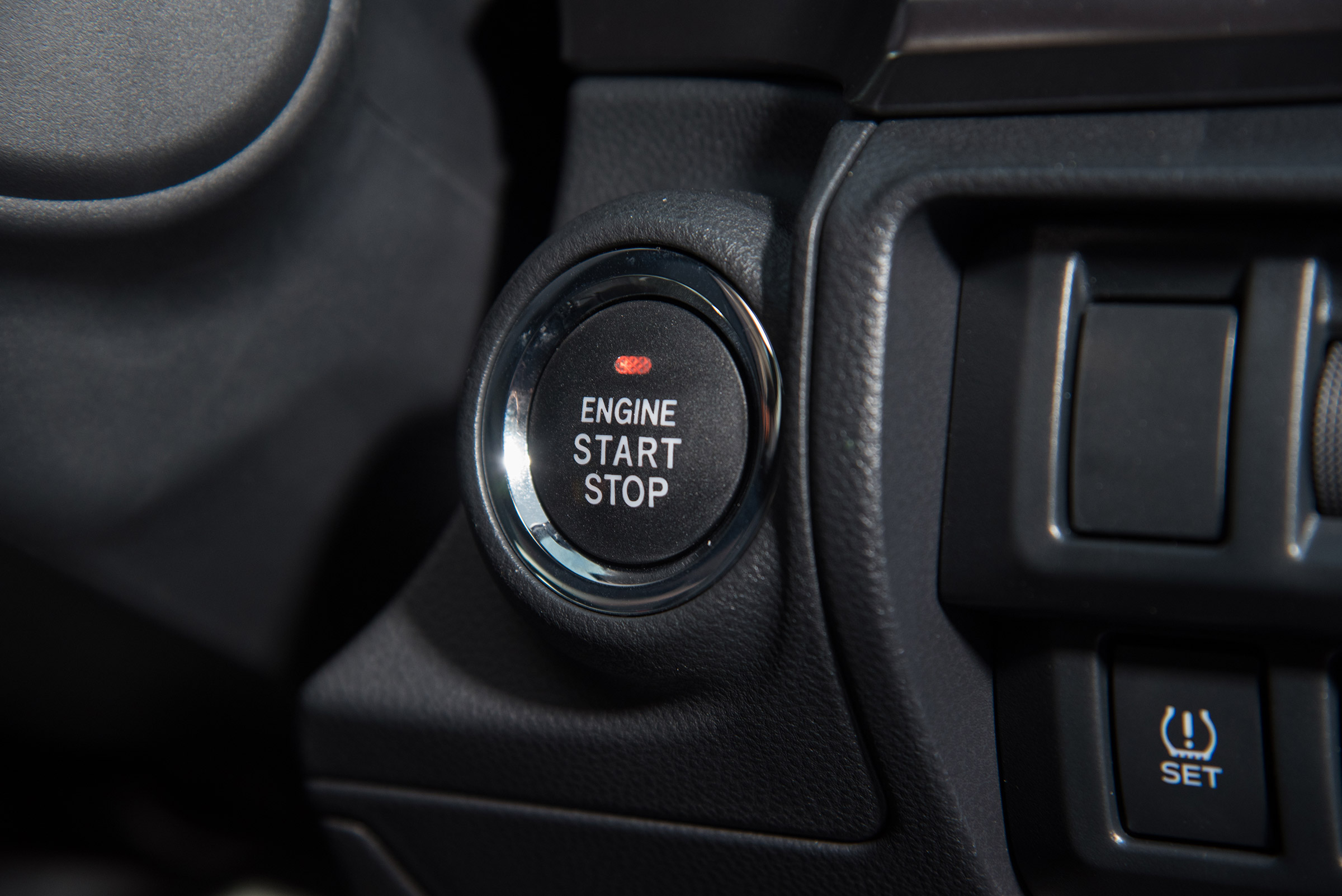 Subaru XV - start/stop button