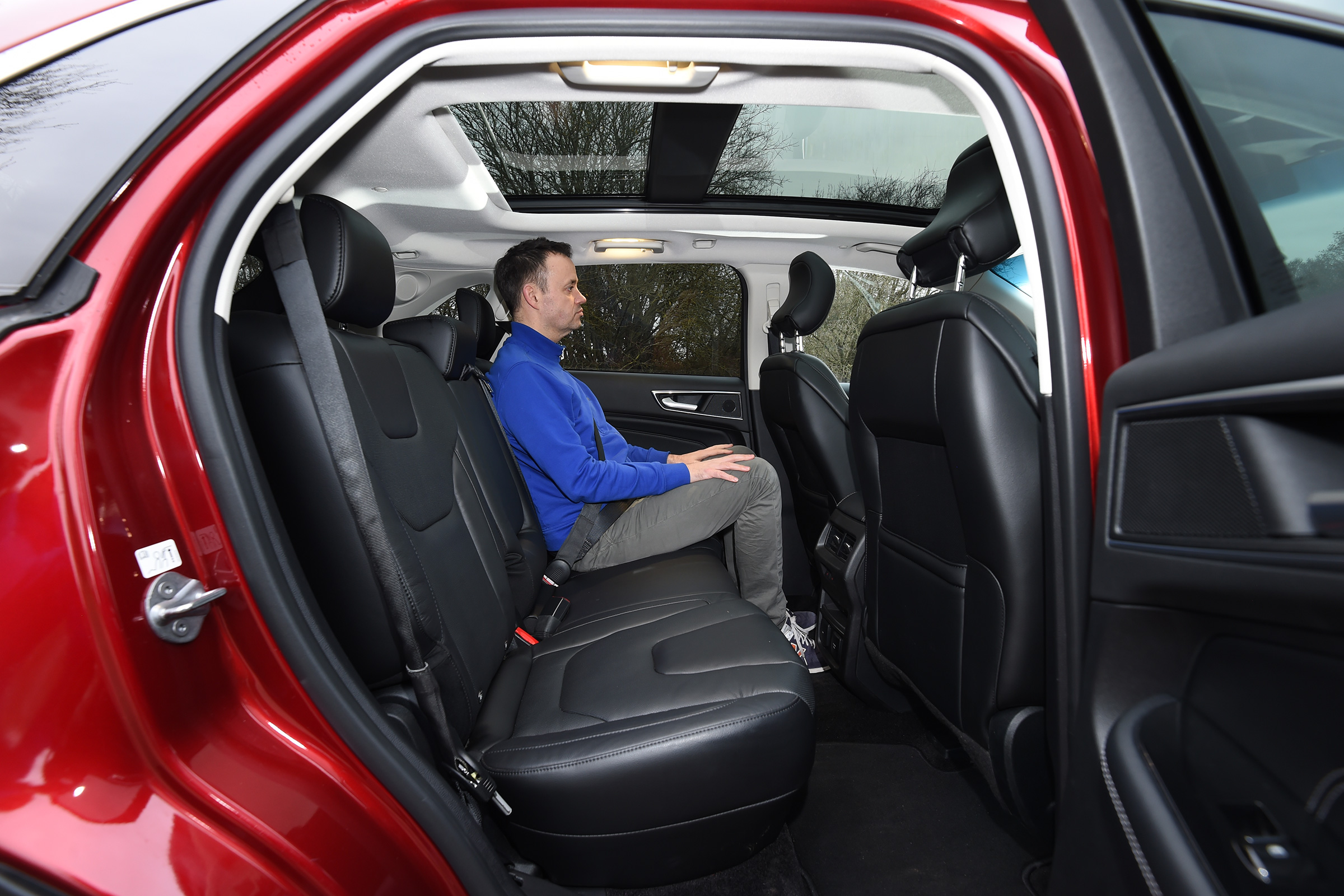 Ford Edge - back seats