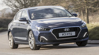 Hyundai i30 Fastback - front