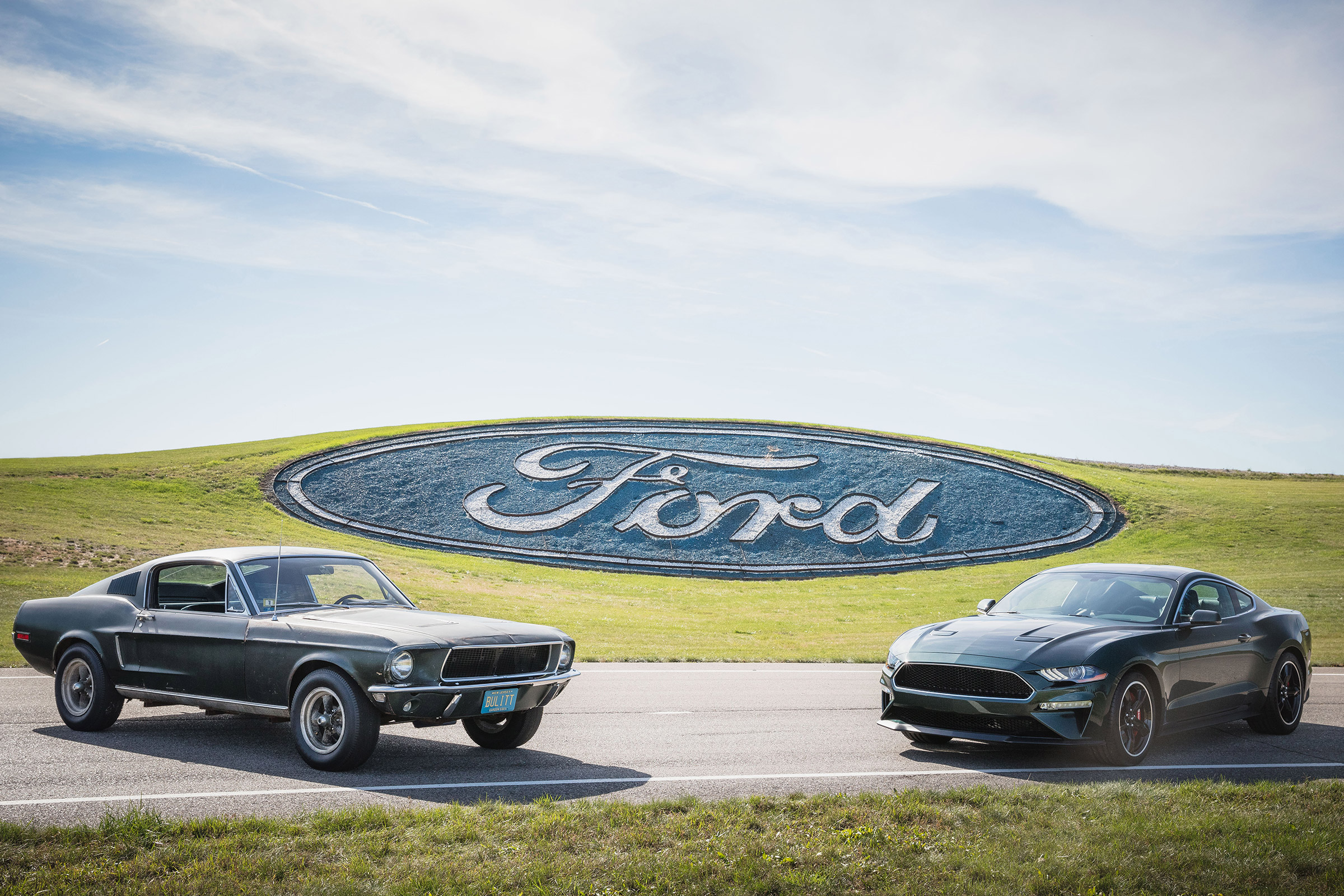 Ford Bullitt Mustang GT - new and original