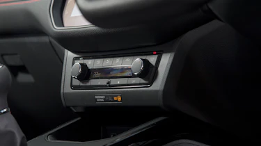 SEAT Arona FR - controls