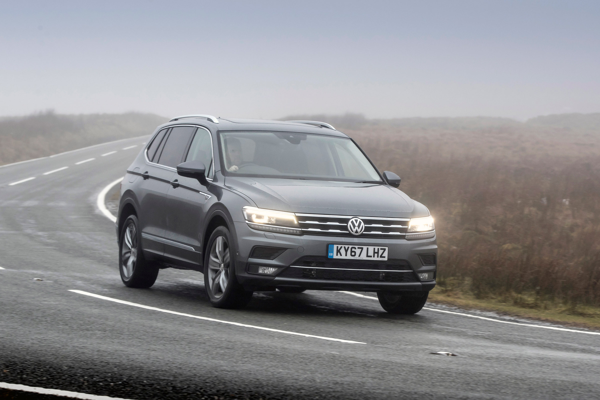 Volkswagen Tiguan Allspace - front action