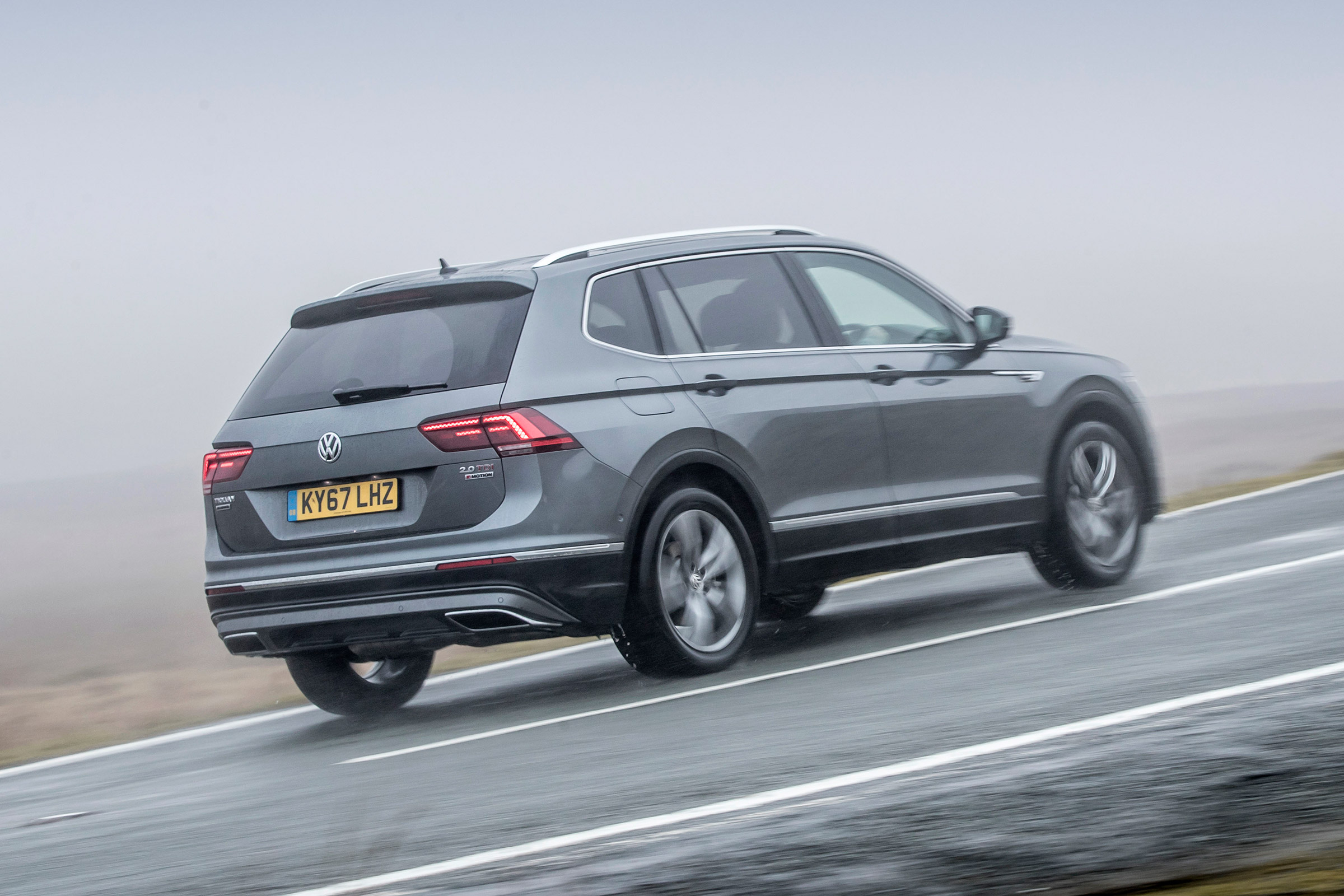 Volkswagen Tiguan Allspace - rear