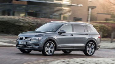 Volkswagen Tiguan Allspace - front cornering