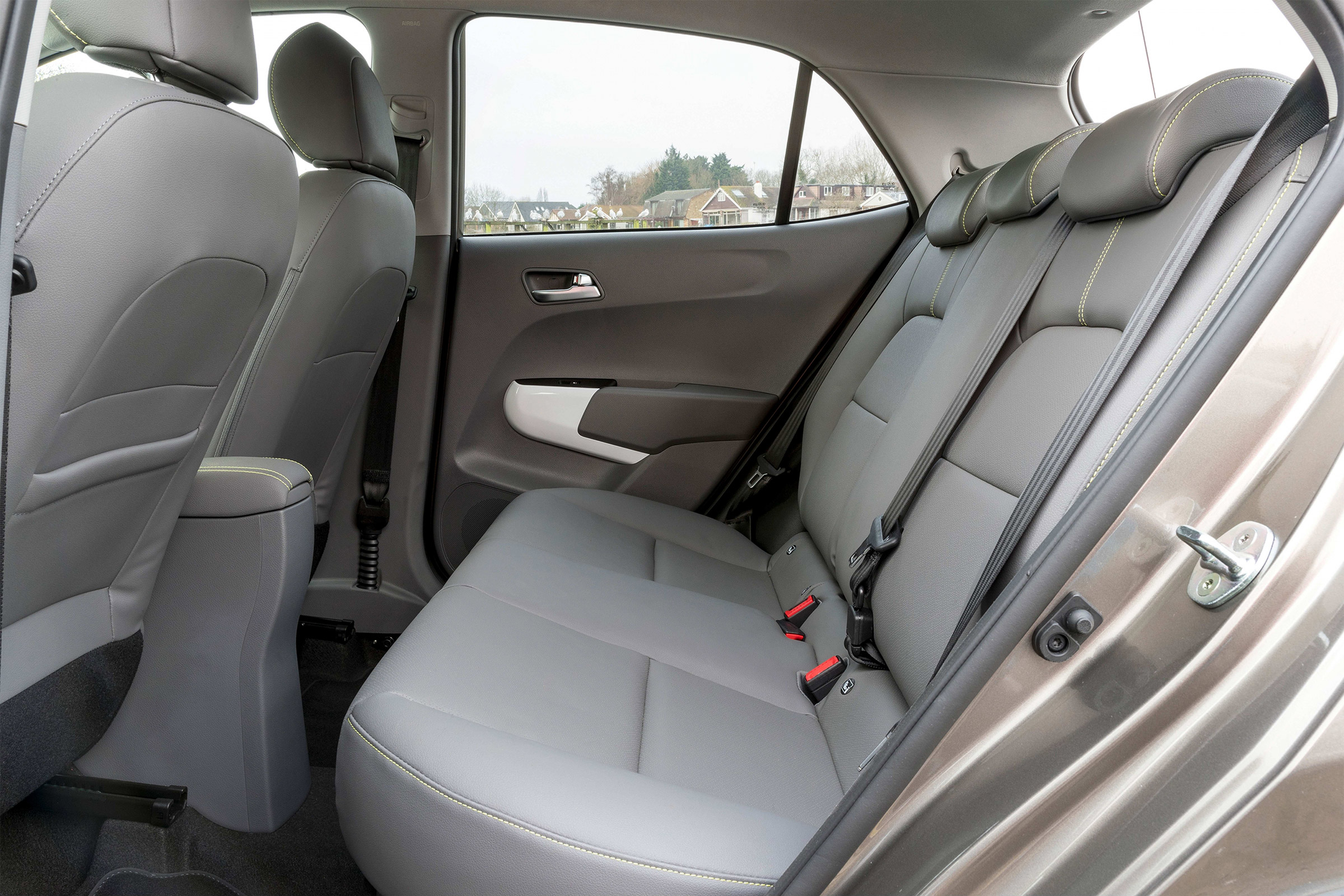 Kia Picanto X-Line - rear seats