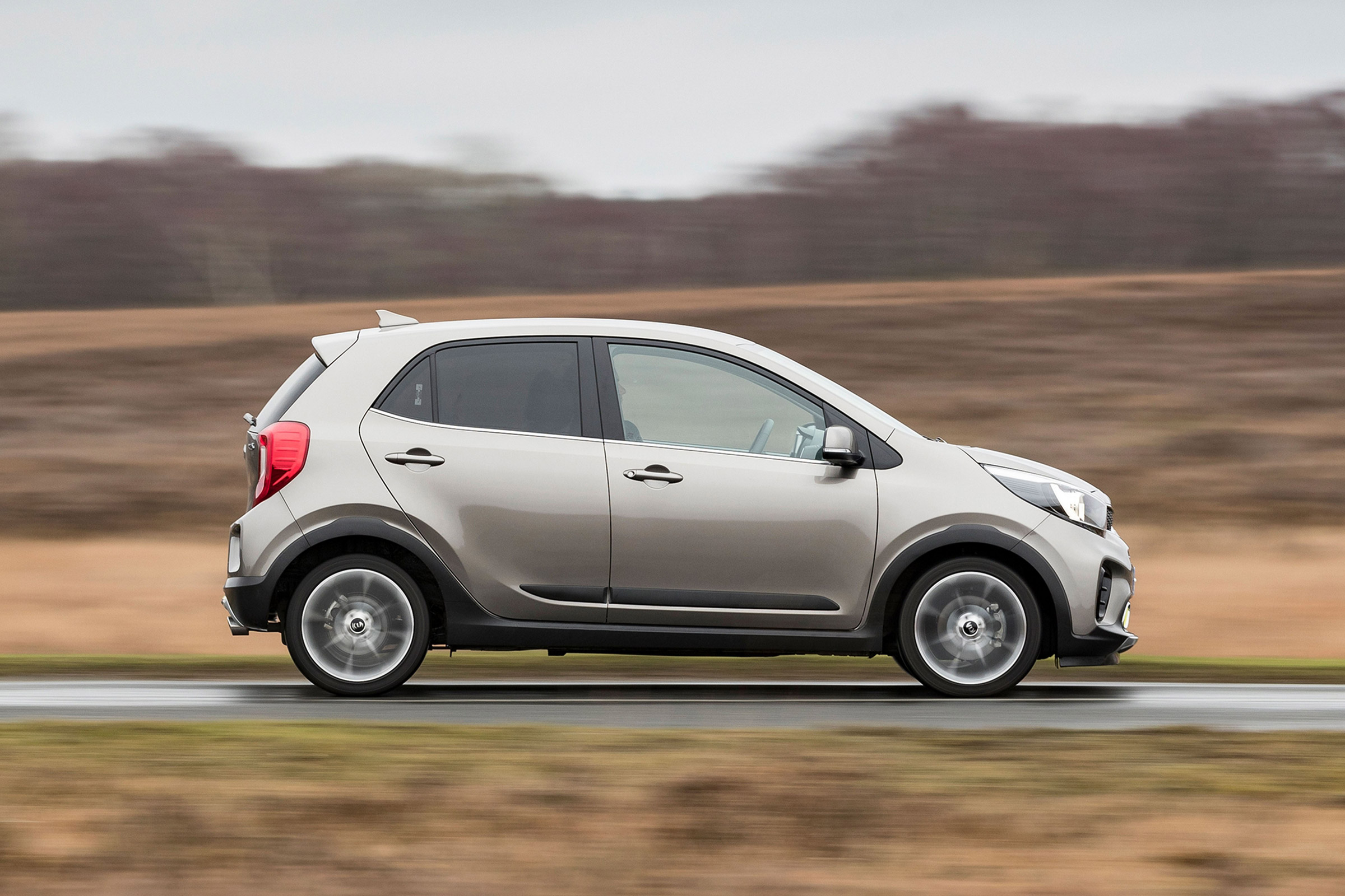Kia Picanto X-Line - side
