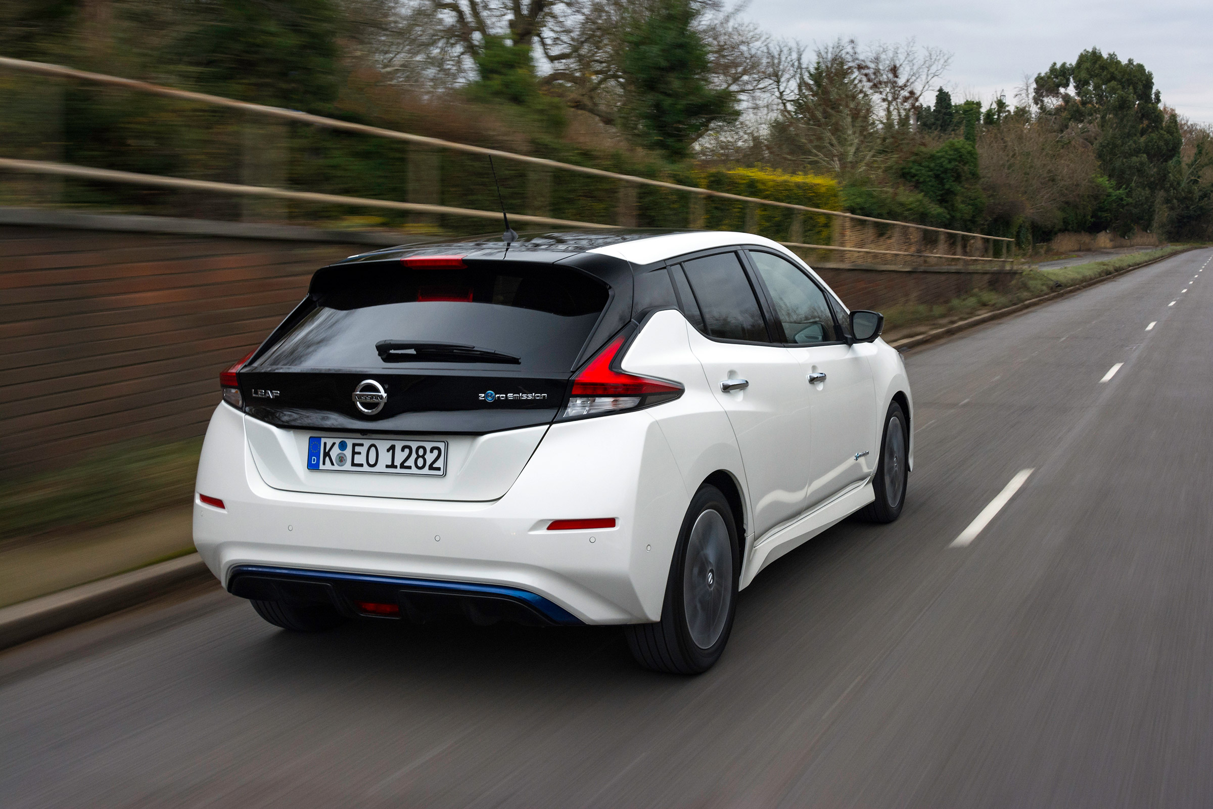 Nissan Leaf - rear action