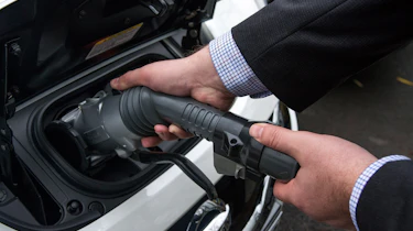 Nissan Leaf - plug-in