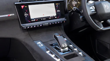 DS 7 Crossback - centre console