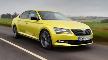 Skoda Superb - front