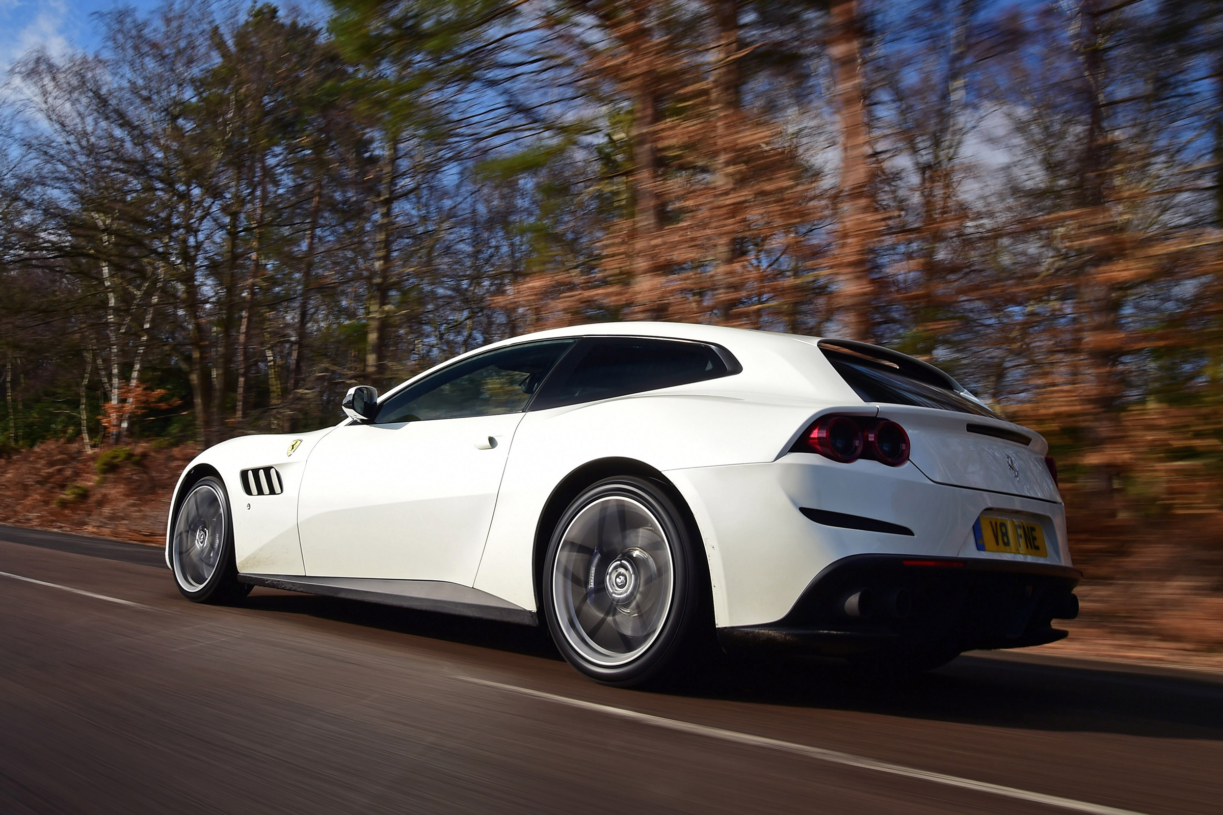 Ferrari GTC4 Lusso T - rear