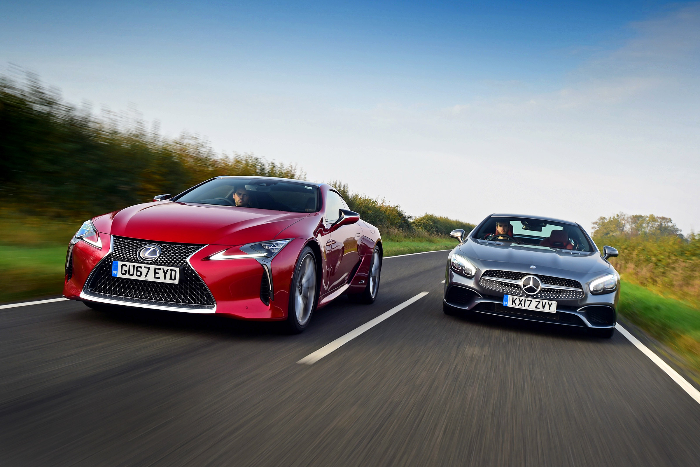 Lexus LC 500h vs Mercedes SL 400 - header