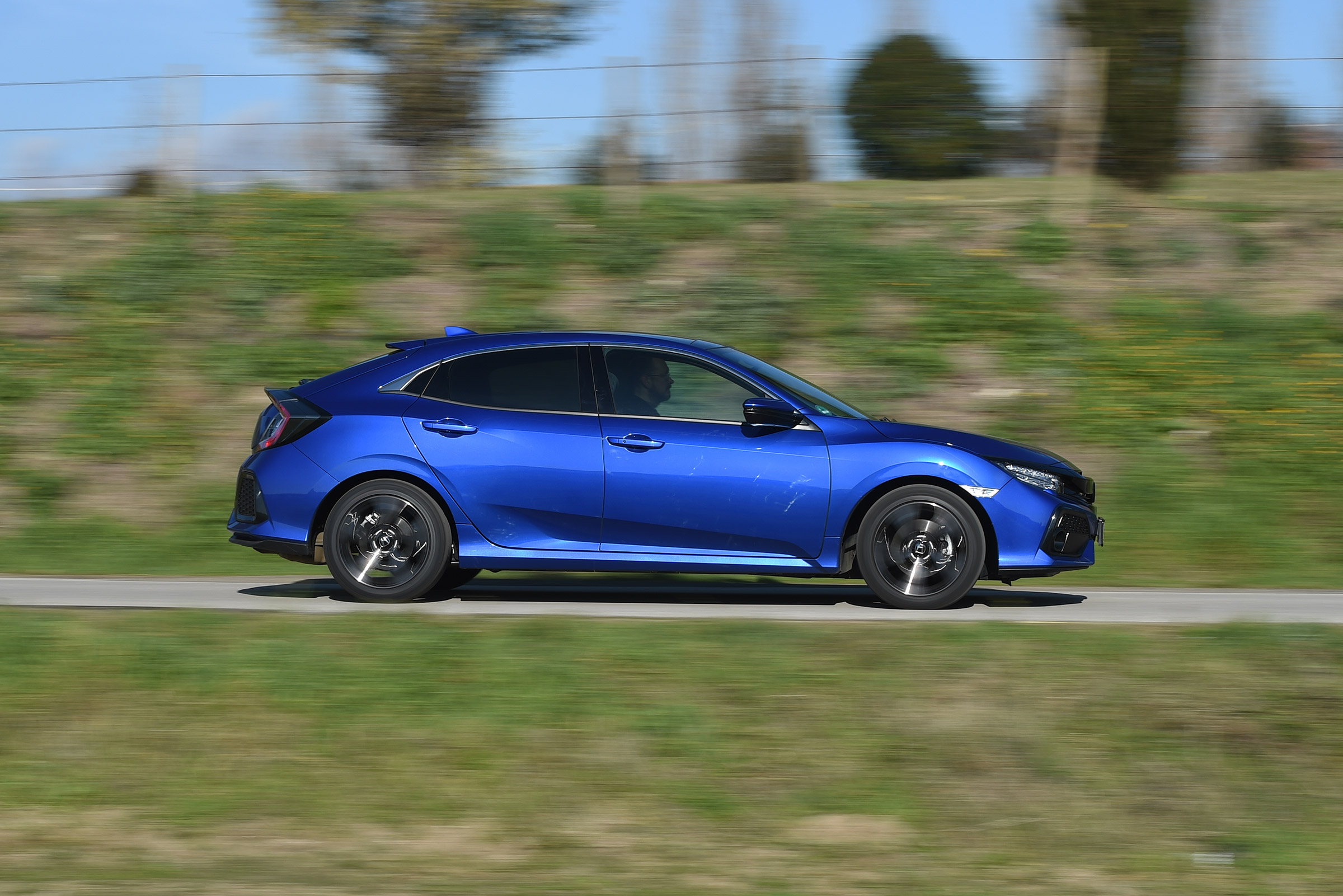 Honda Civic diesel - side