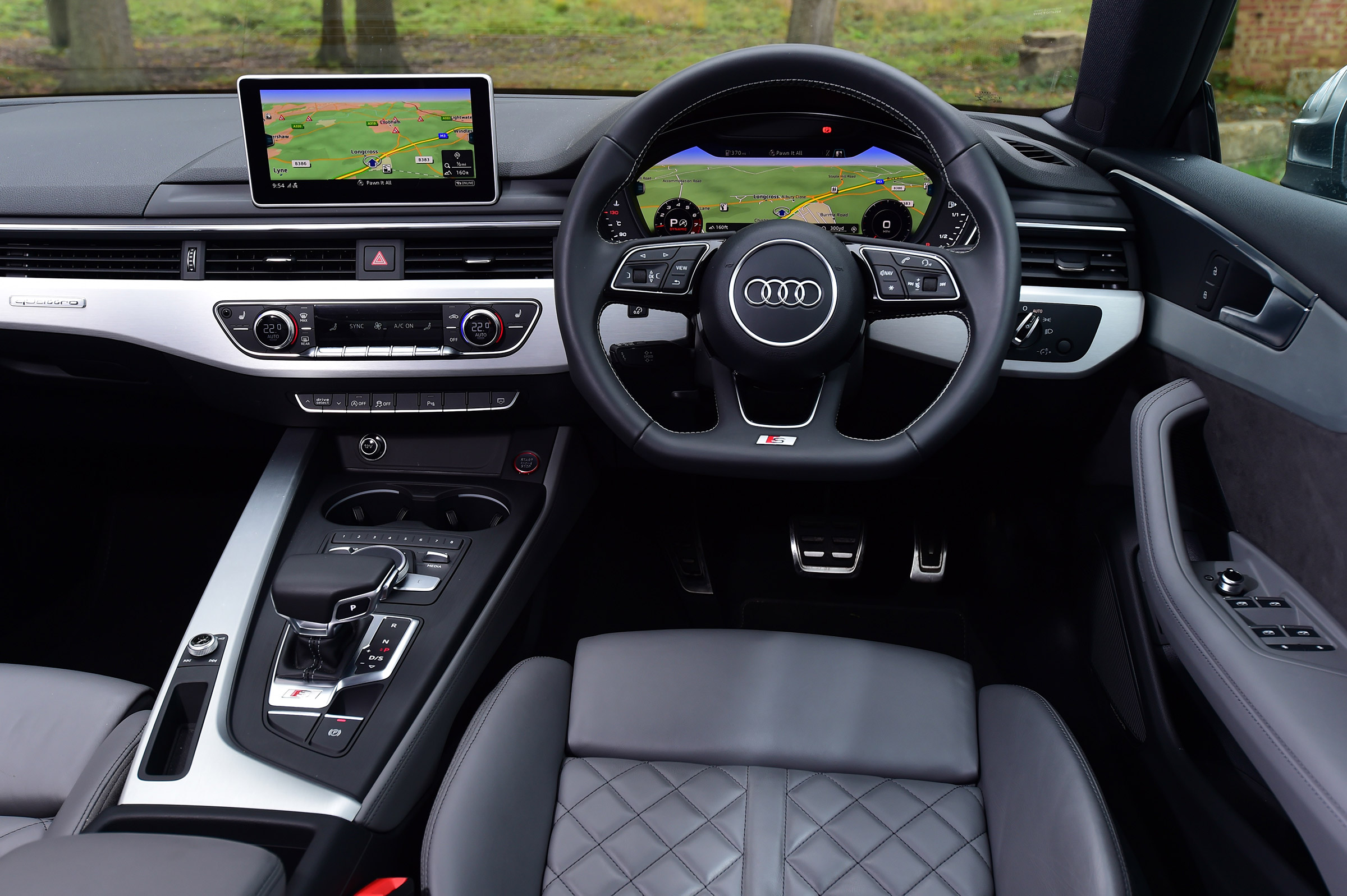 Audi S5 - dash