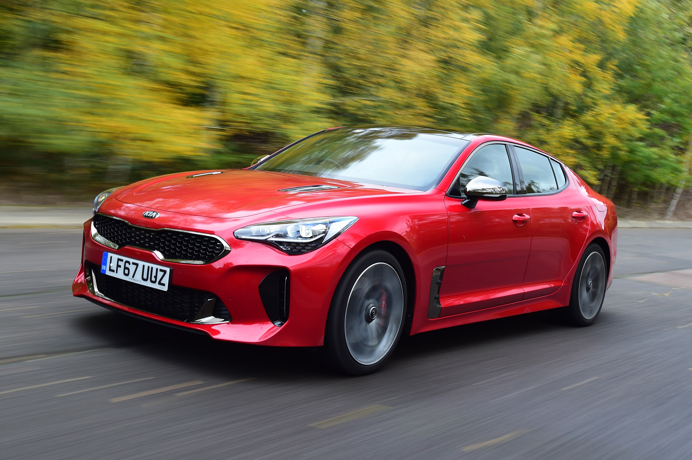 Kia Stinger - front