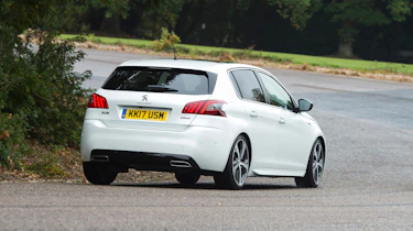 Peugeot 308 - rear cornering