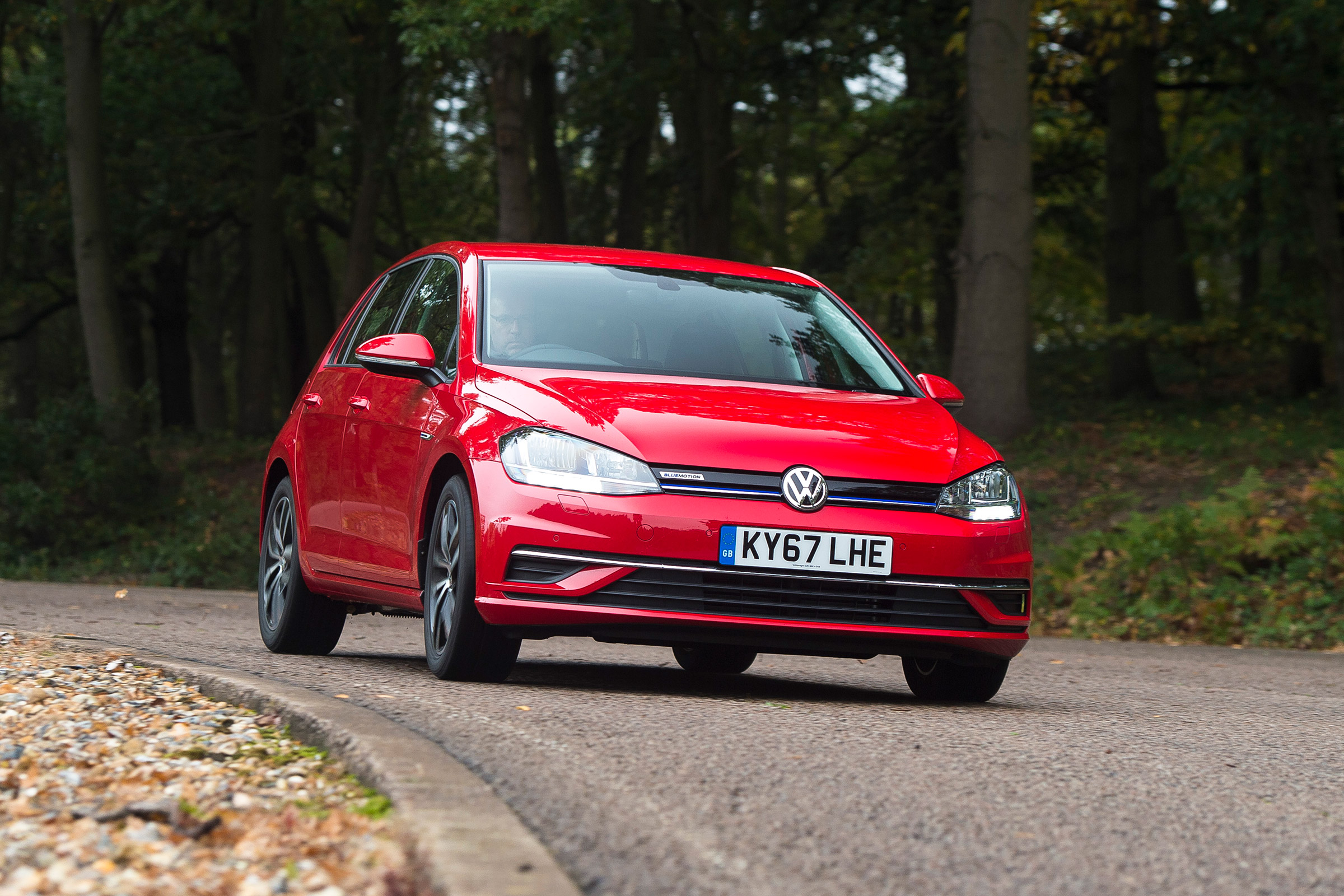Volkswagen Golf - front cornering
