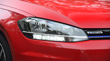 Volkswagen Golf - front light