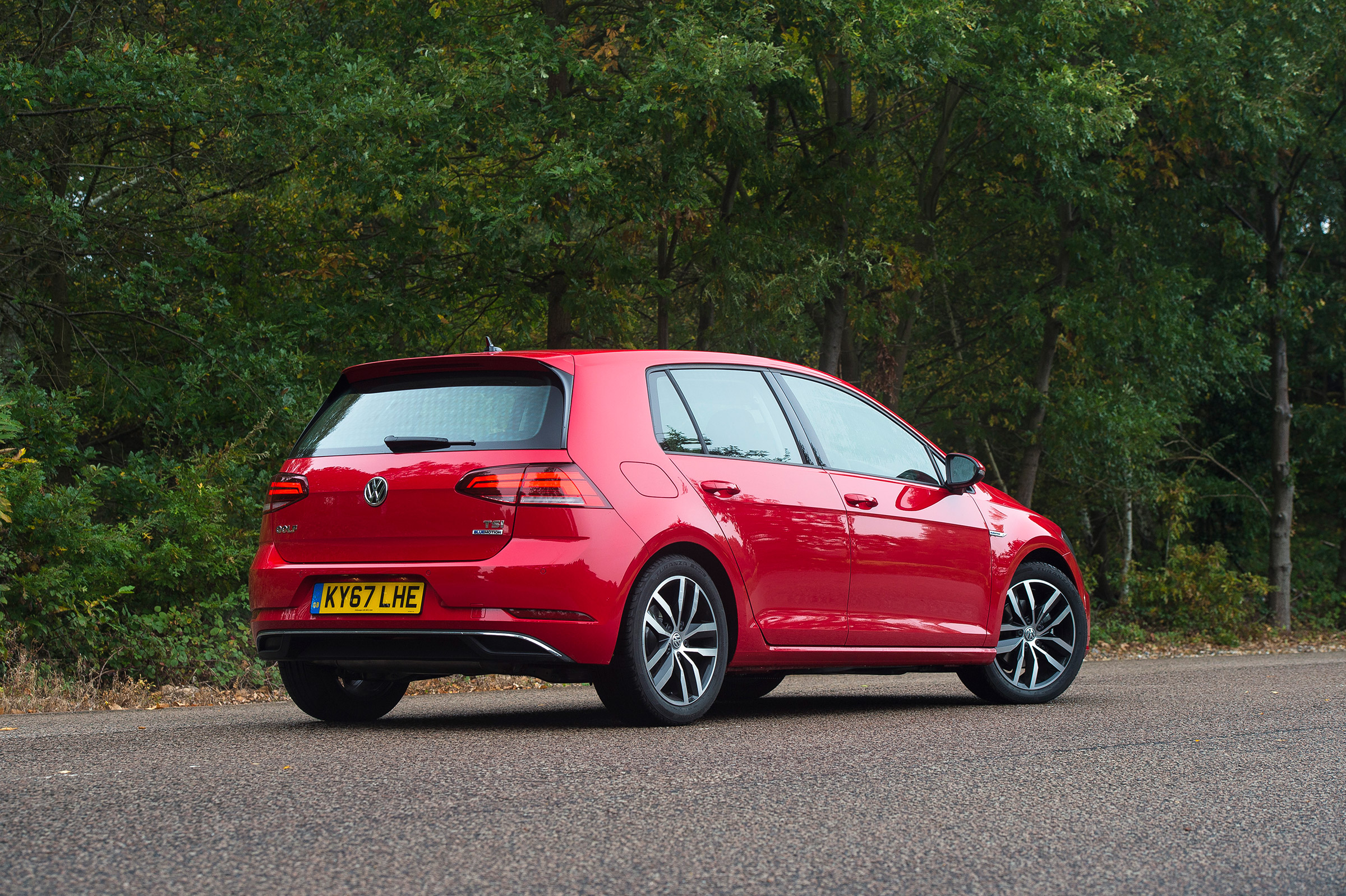 Volkswagen Golf - rear static
