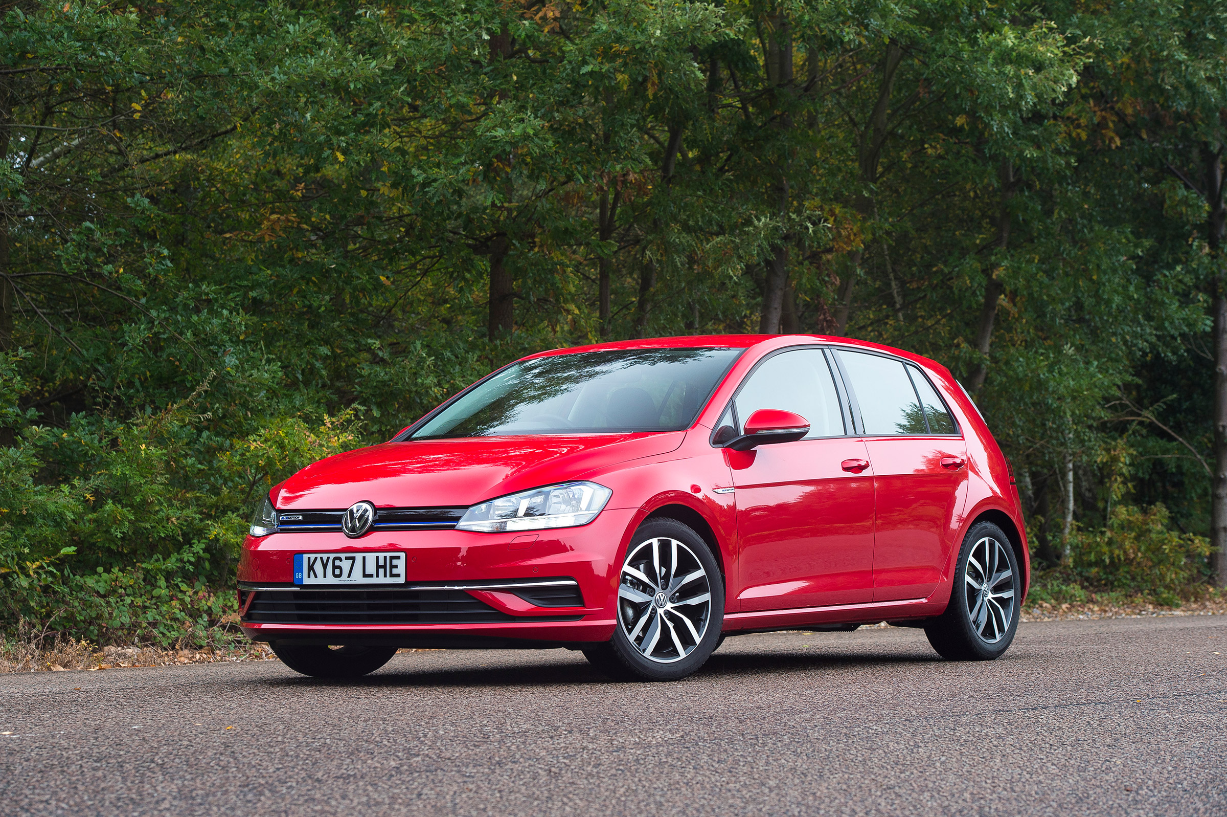 Volkswagen Golf - front static
