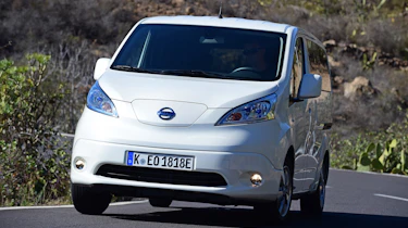 Nissan e-NV200 - front
