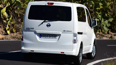 Nissan e-NV200 - rear