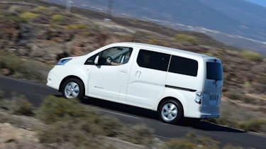 Nissan e-NV200 - side