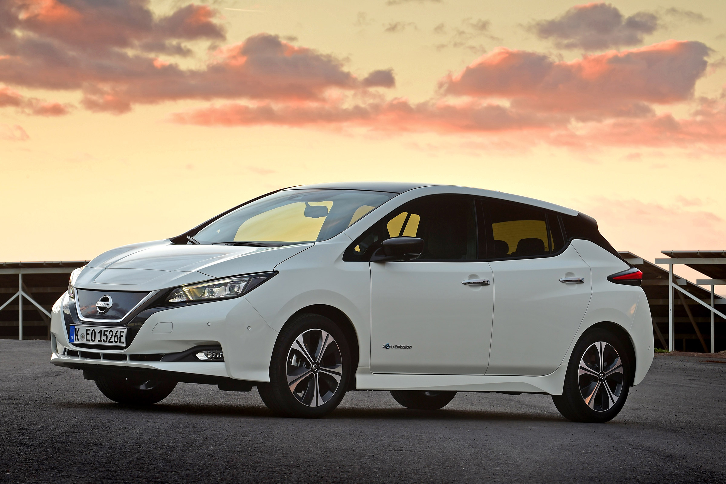 Nissan Leaf - front static