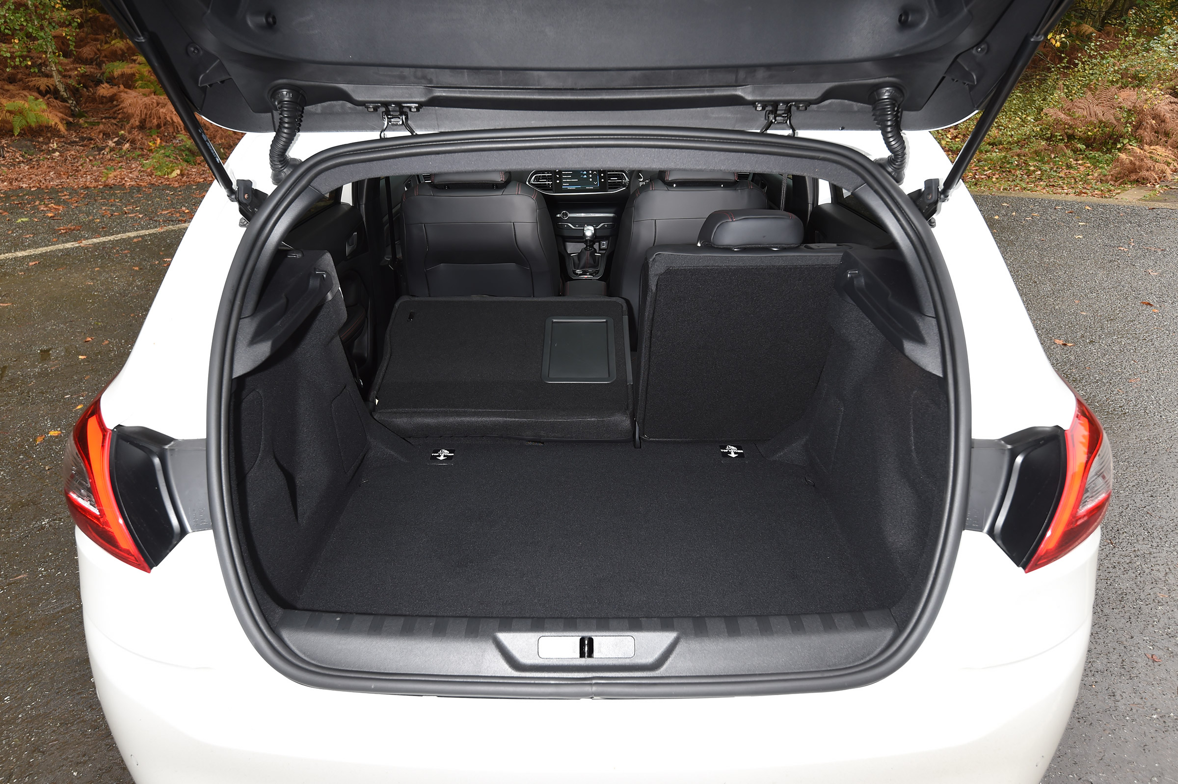 Peugeot 308 - boot