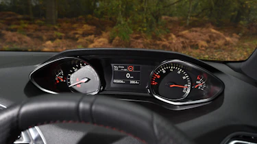 Peugeot 308 - dials