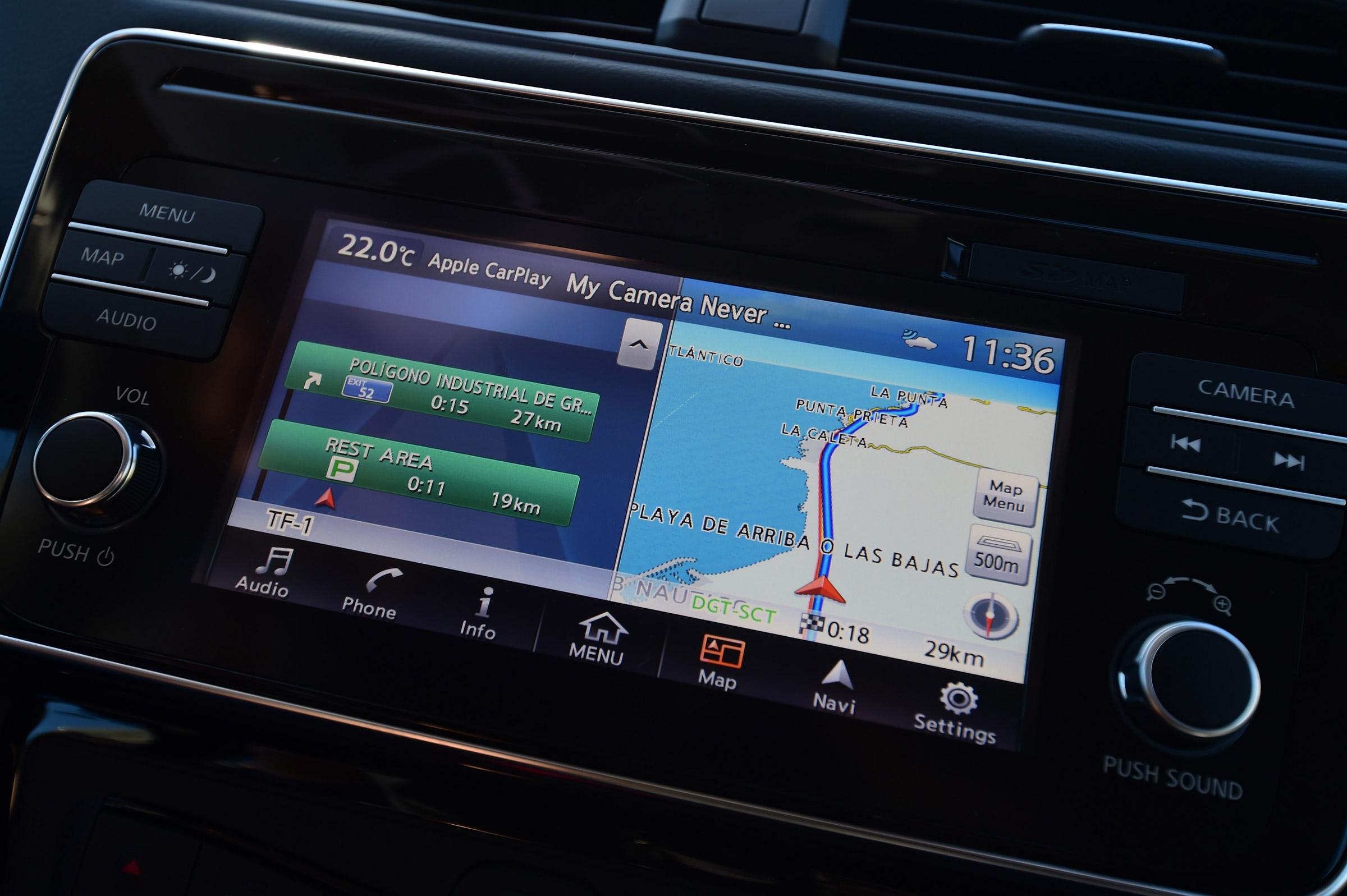 Nissan Leaf - sat-nav