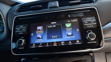 Nissan Leaf - infotainment