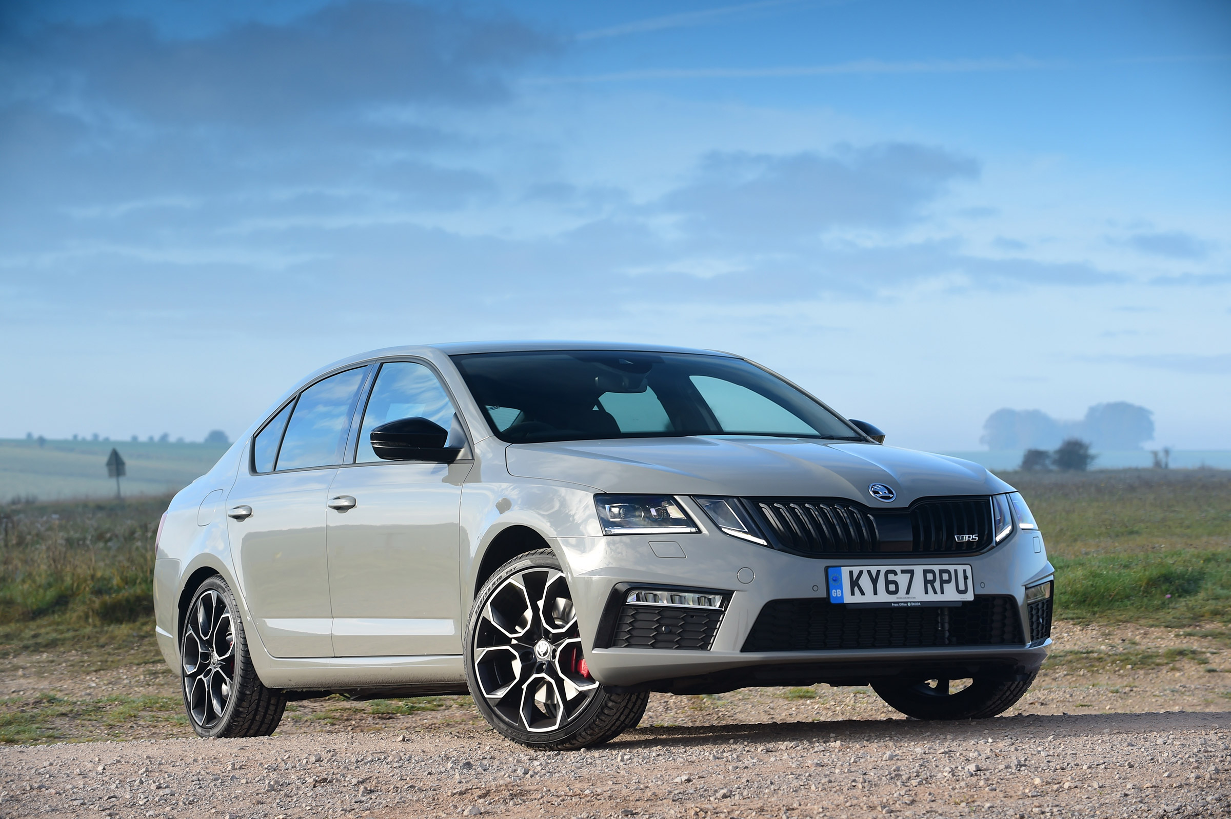 Skoda Octavia vRS - front static