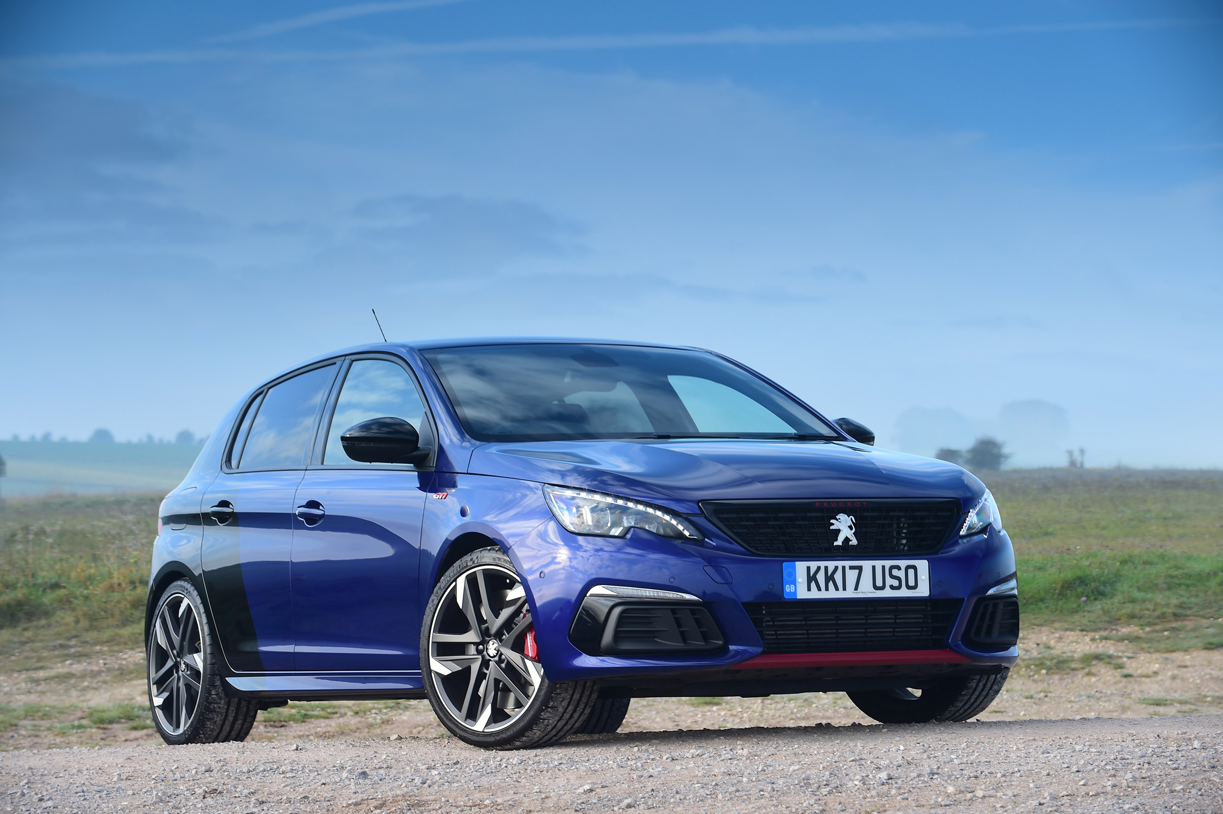 Peugeot 308 GTi - front static