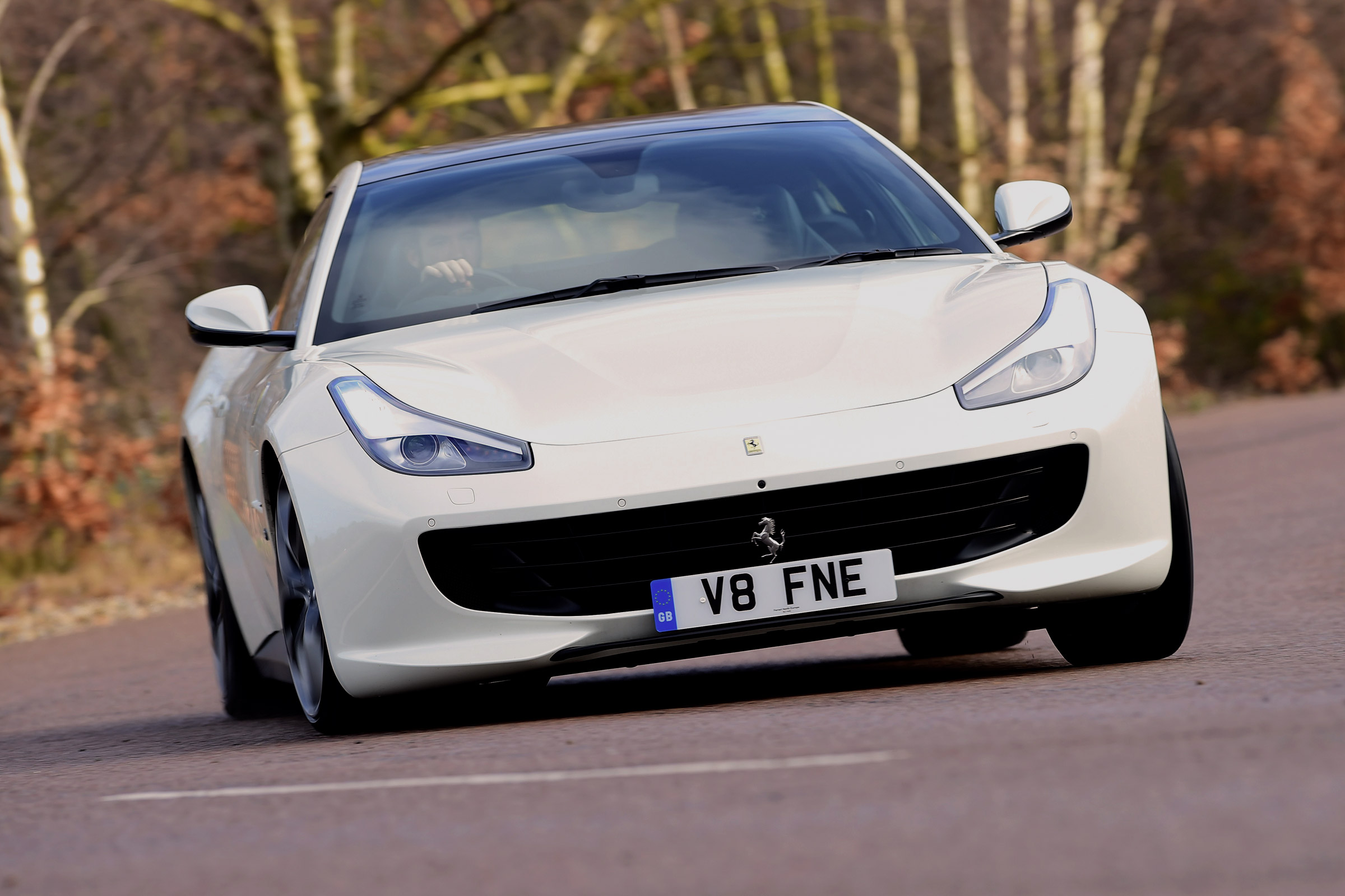 Ferrari GTC4 Lusso T - front cornering