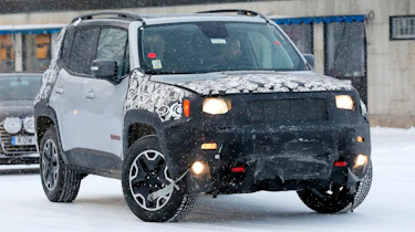 Jeep Renegade spy shot front quarter