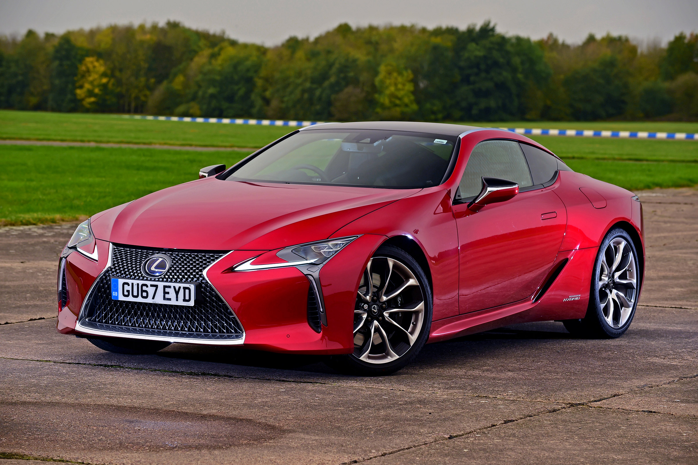 Lexus LC 500h - front static