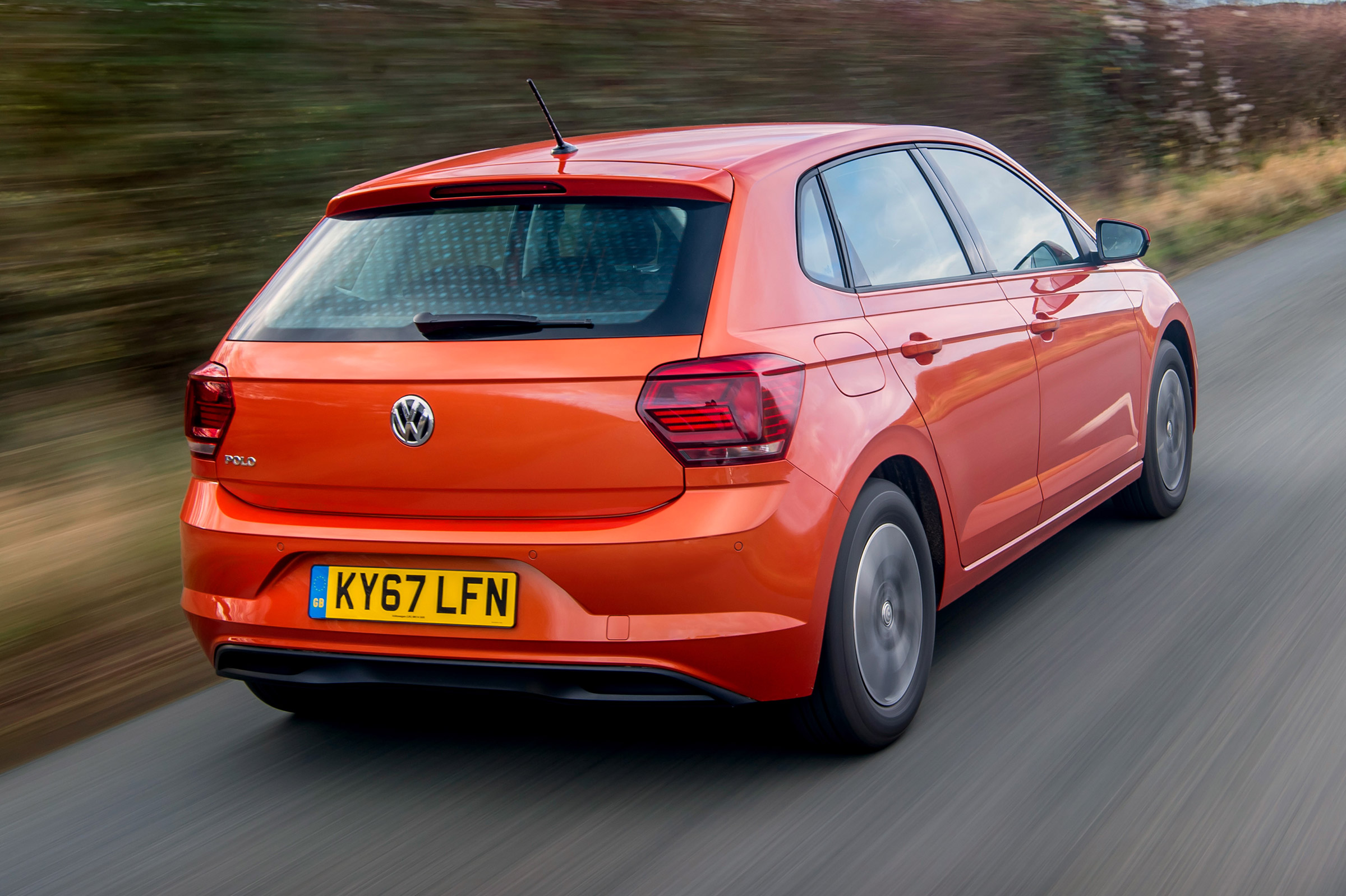 Volkswagen Polo 1.0 MPI - rear