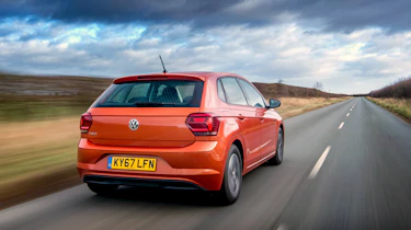 Volkswagen Polo 1.0 MPI - rear tracking