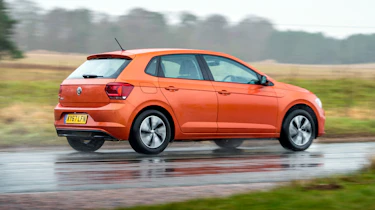 Volkswagen Polo 1.0 MPI - rear action