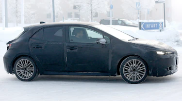 Toyota Auris spy shot 2018