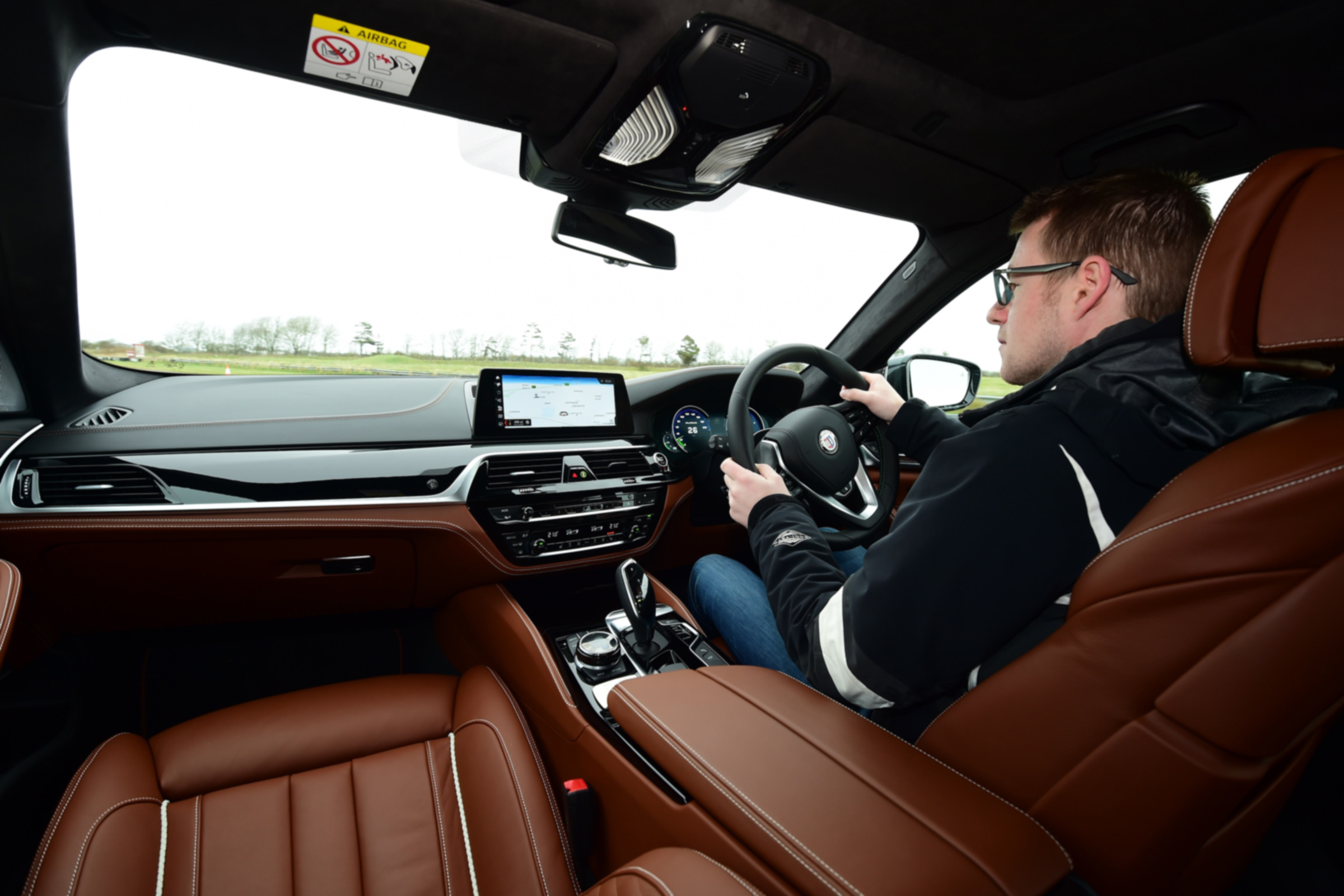 Alpina D5 S interior front