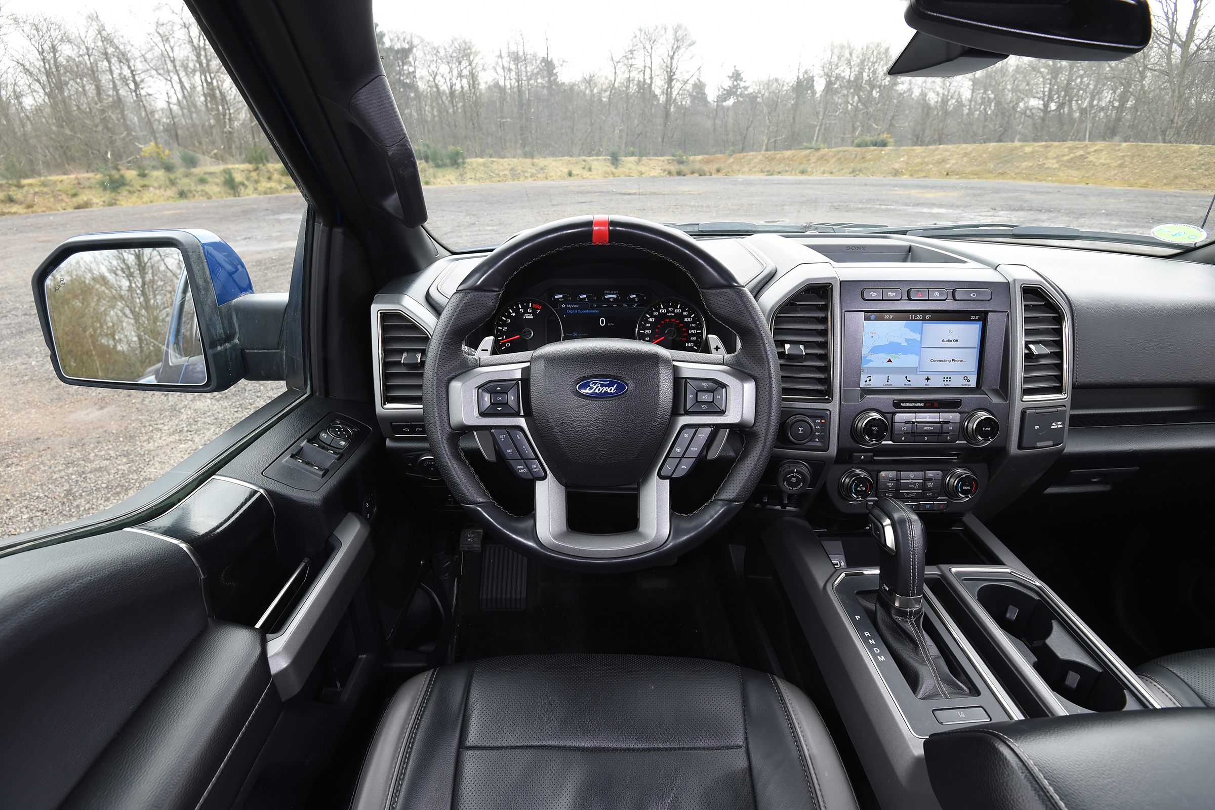 Ford F-150 Raptor pick-up truck - interior