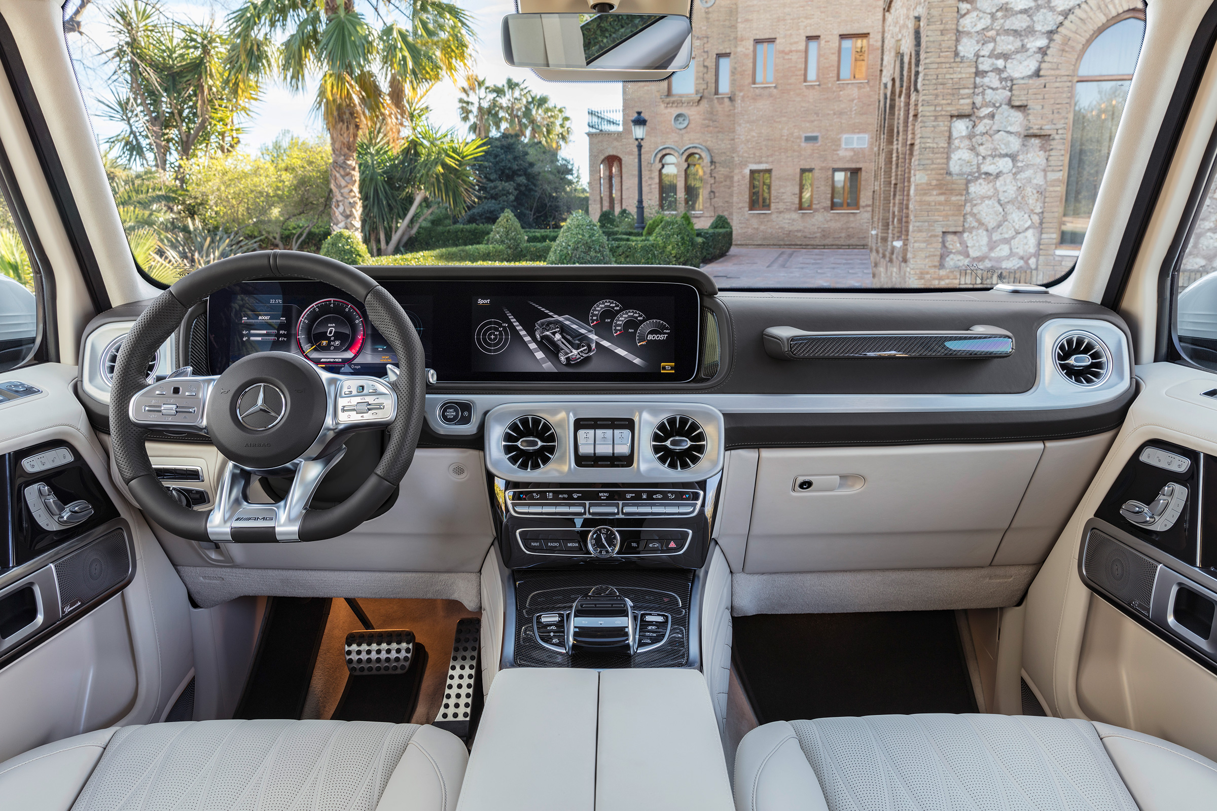 New Mercedes-AMG G 63 - interior
