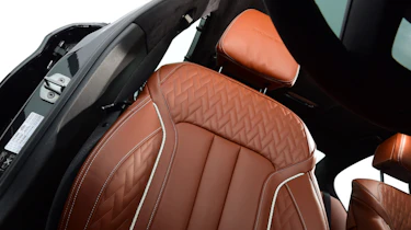 Alpina D5 S driver's seat
