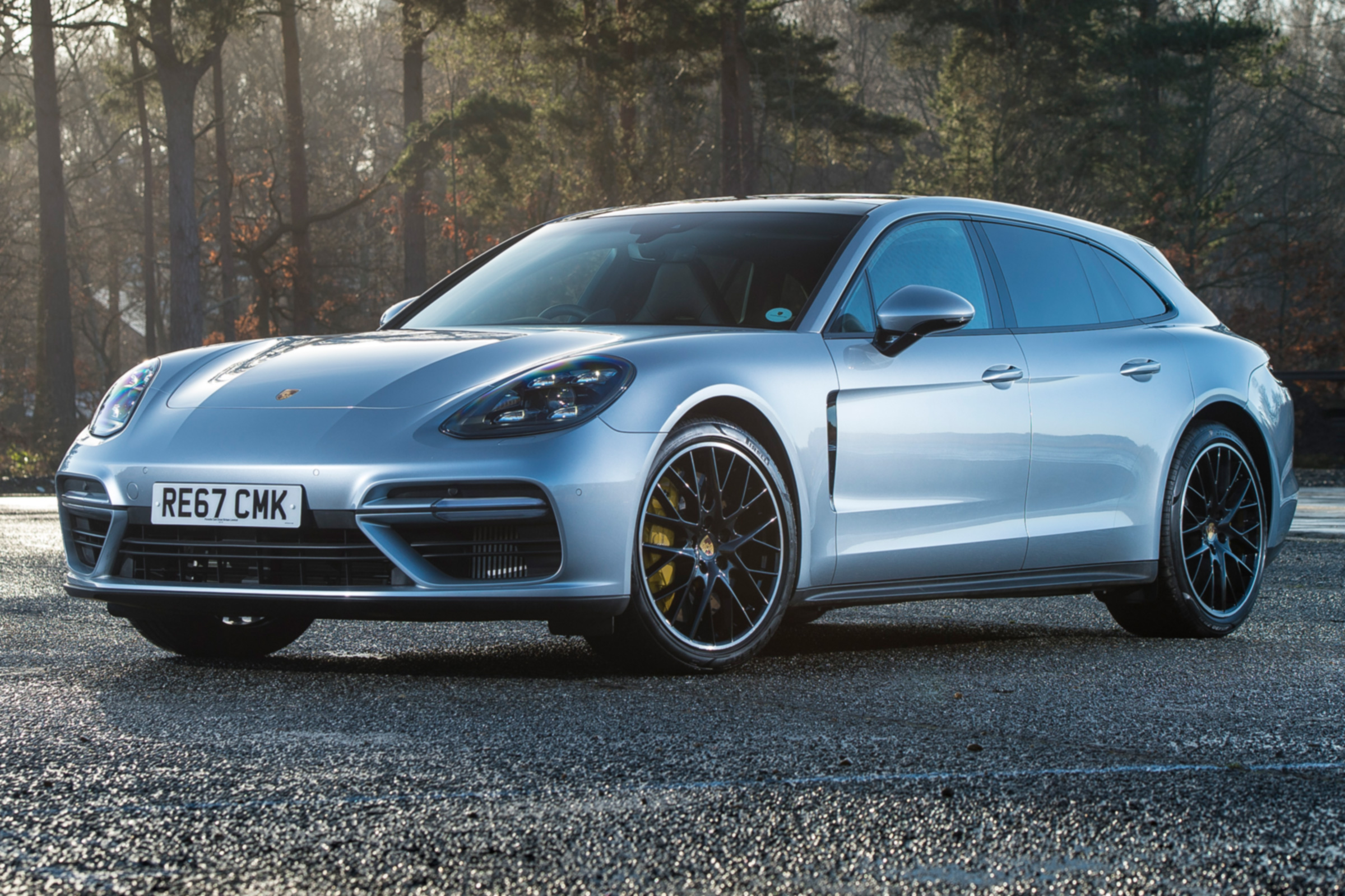 Porsche Panamera Sport Turismo static front