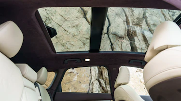 Infiniti QX50 - glass roof